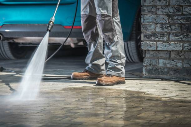 Best Sidewalk and Walkway Cleaning  in Oak Creek, WI